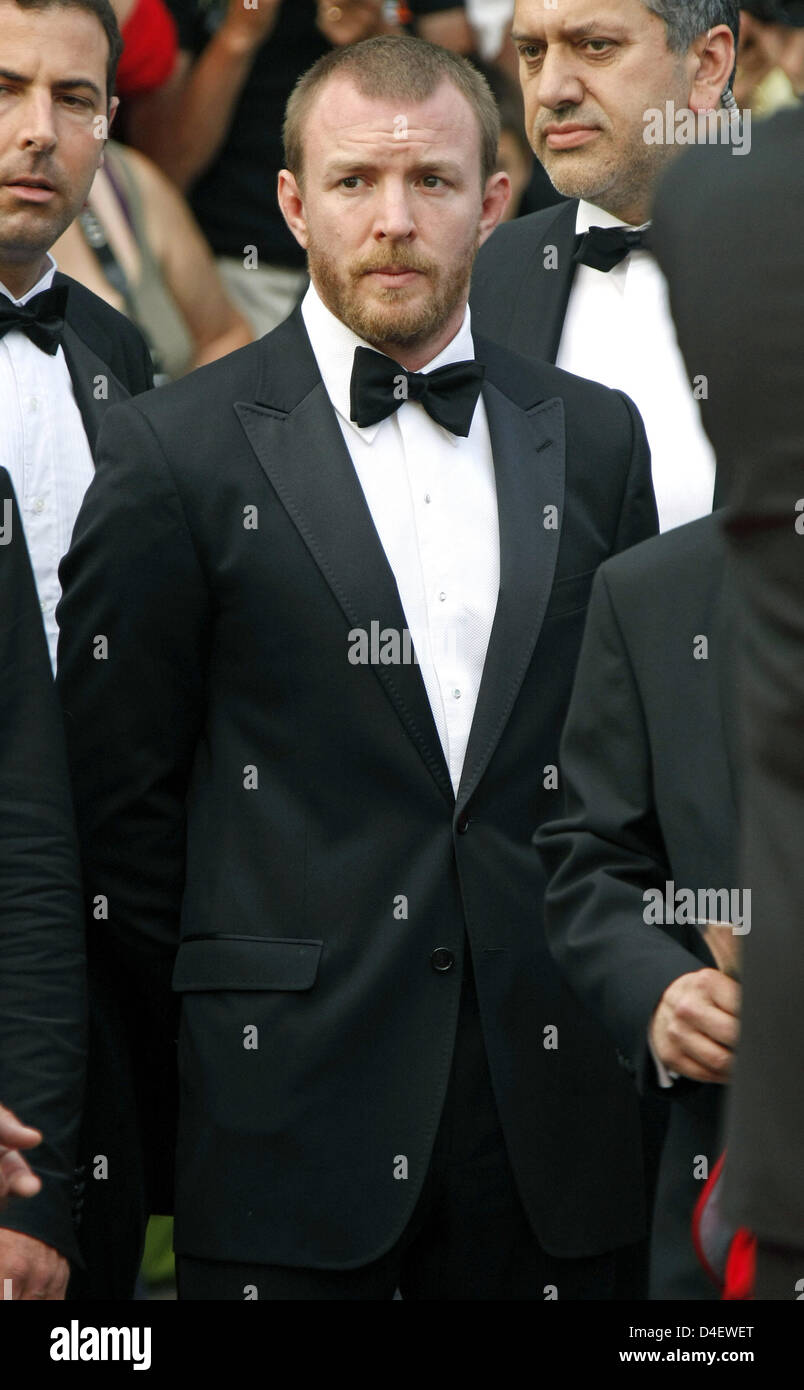 Directeur britannique Guy Ritchie arrive pour la première de 'Che' lancé en compétition au 61e Festival du Film de Cannes, France, 21 mai 2008. Photo : Hubert Boesl Banque D'Images