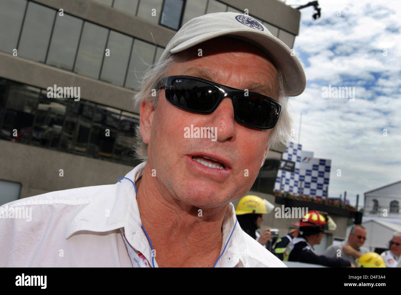 L'acteur américain Michael Douglas est vu sur la grille de départ avant le Grand Prix du Canada, dimanche 08 juin 2008 à Montréal, Canada. Foto : Jens Buettner  + + +# # # # # #  dpa + + + Banque D'Images