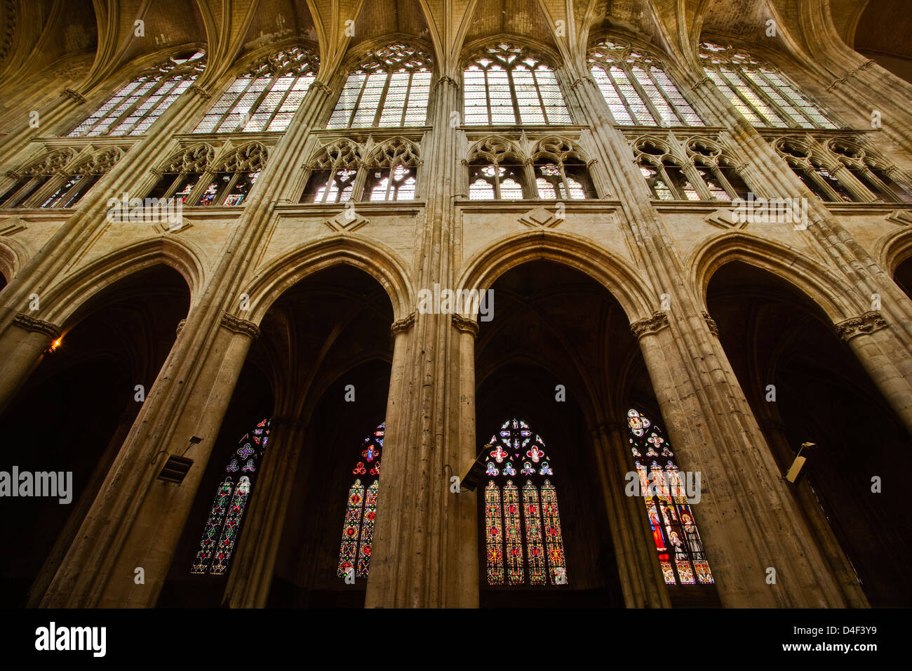 Un intérieur tiré de la cathédrale Saint Gatien de Tours, France. Banque D'Images