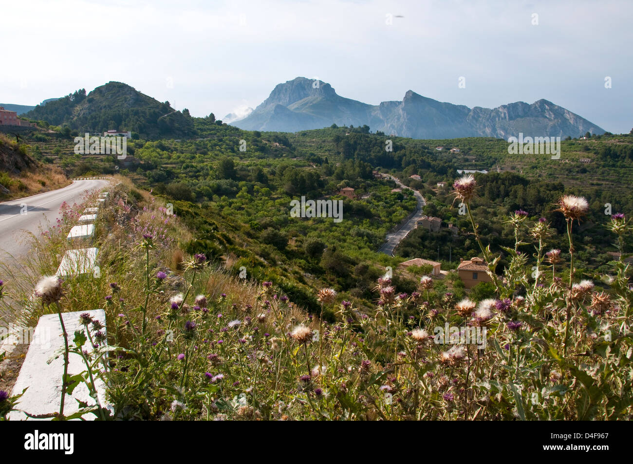 Windy Road près de Le Castell de Guadalest Espagne Banque D'Images