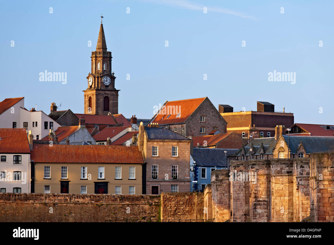 Maisons et tour de ville (1761), Berwick-upon-Tweed, Angleterre, Royaume-Uni Banque D'Images
