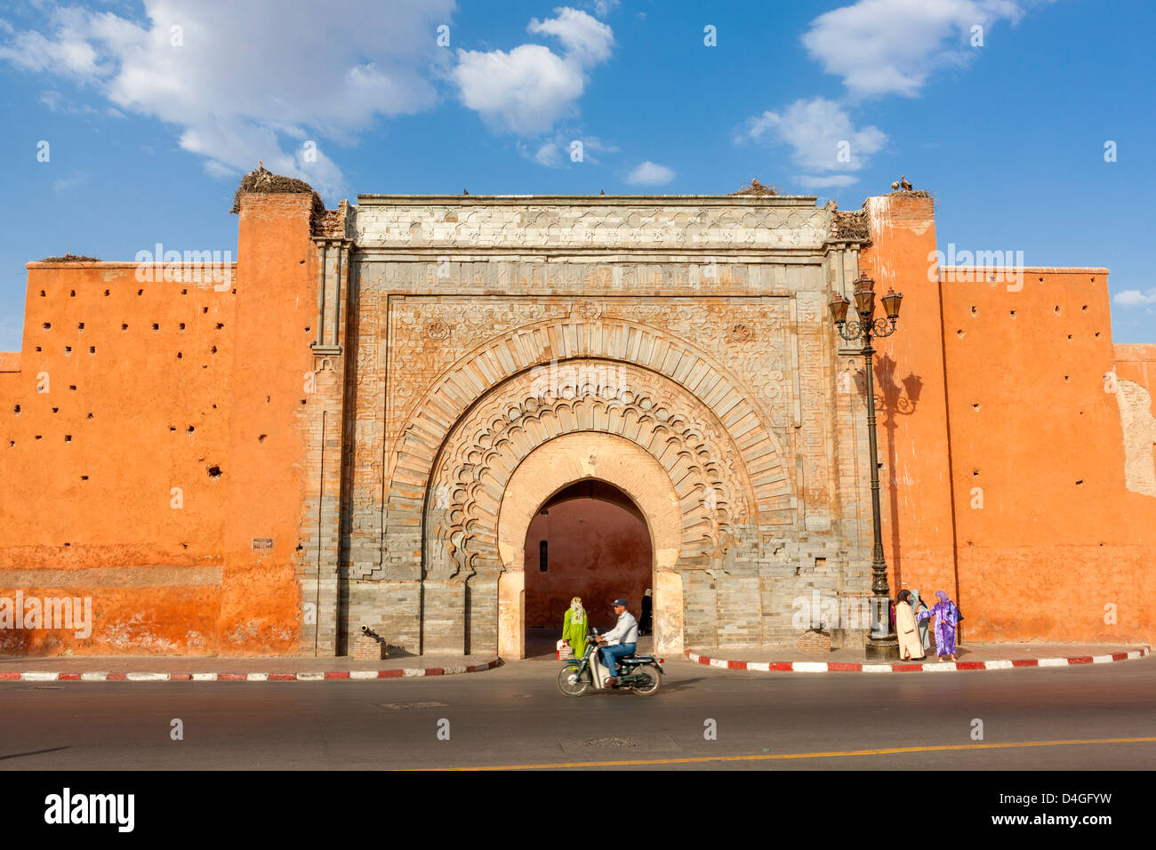 La Porte Bab Agnaou porte de la ville, Marrakech, Maroc, Afrique du Nord. Banque D'Images