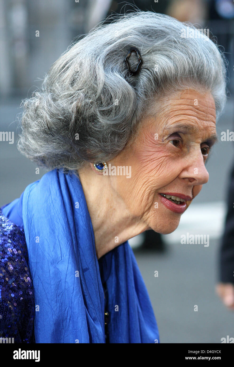 Queen fabiola belgium attends elisabeth Banque de photographies et d ...