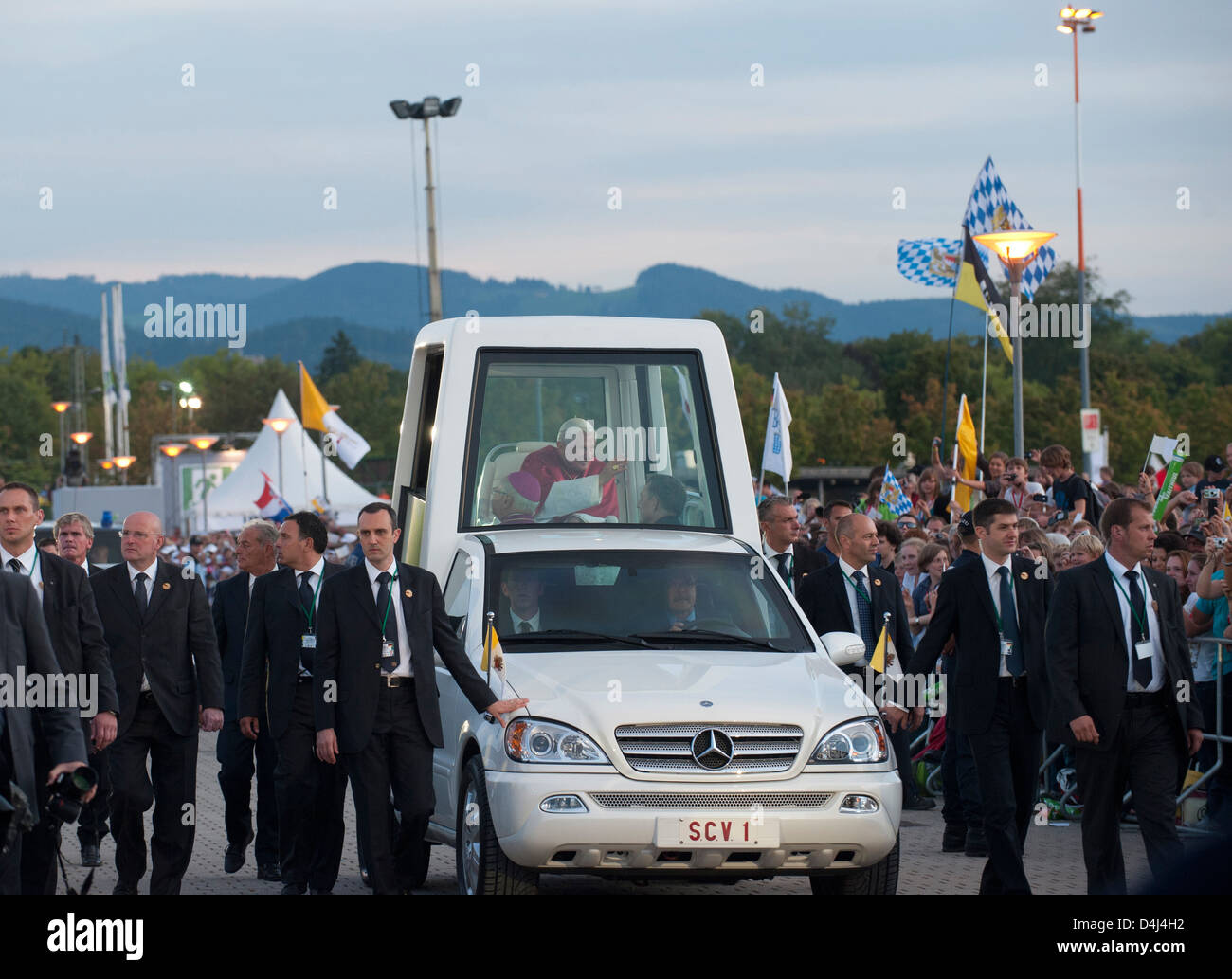 Fribourg, Allemagne, le Pape Benoît XVI sur la convention centre pour la jeunesse Banque D'Images