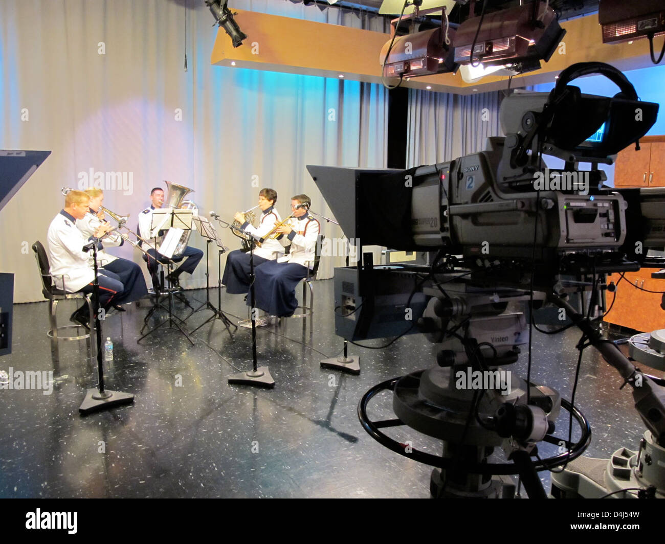 Quintette de cuivres de l'USCG - WKYC Morning Show Banque D'Images