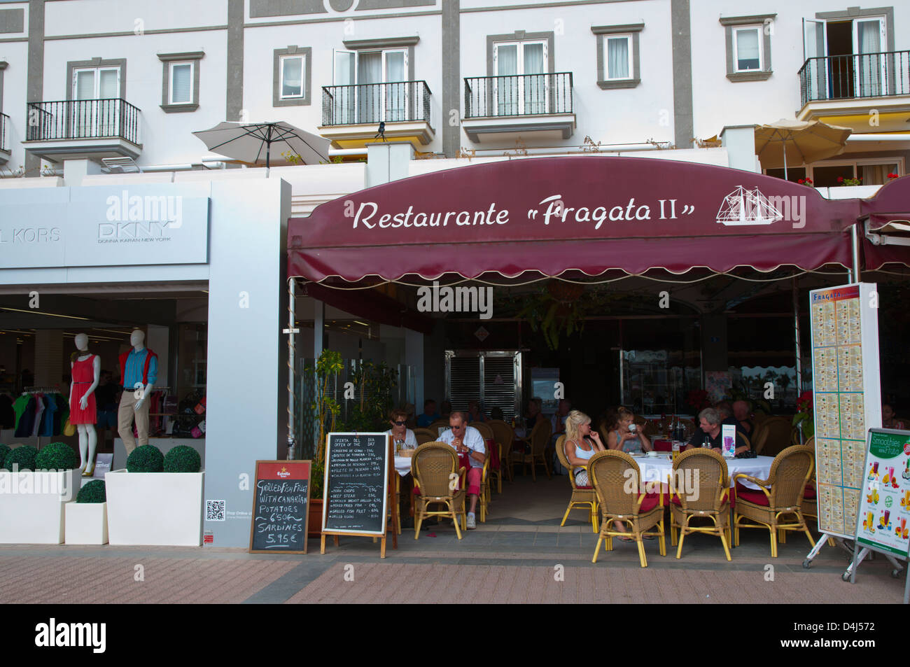 Restaurant sur la promenade de Puerto de Mogan resort Gran Canaria island les Îles Canaries Espagne Europe Banque D'Images