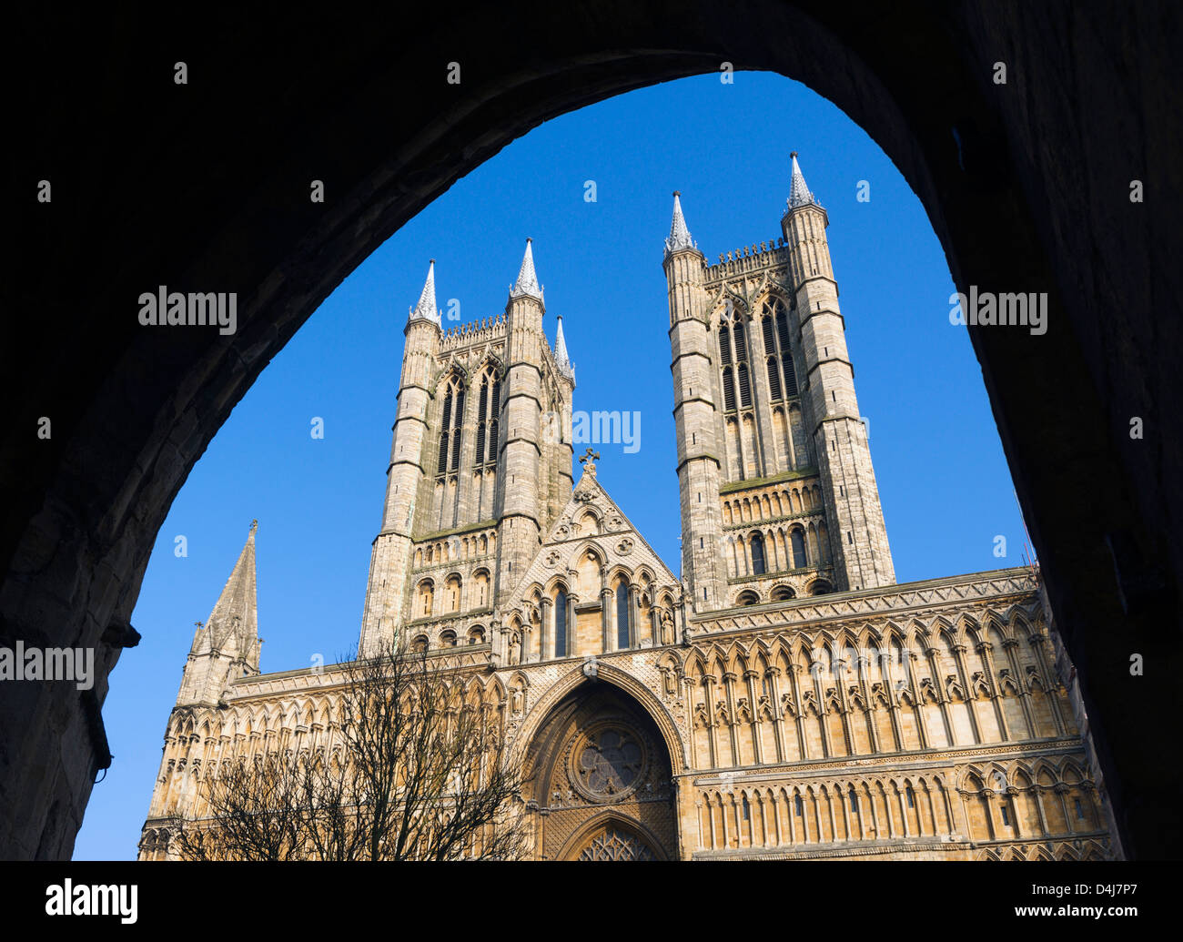 Avant de l'ouest de la cathédrale de Lincoln dans la vieille ville historique, Lincoln, Lincolnshire, East Midlands, Royaume-Uni Banque D'Images