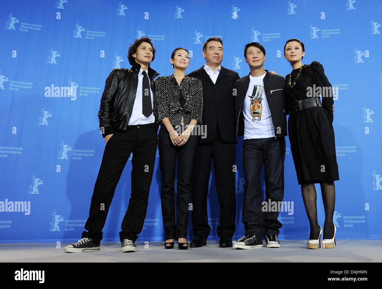 Masanobu Ando acteurs (Japon, L-R), Zhang Ziyi (Chine), réalisateur chinois Chen Kaige acteurs chinois et Leon Lai et Chen Hong posent au cours de la photo du film "pour toujours fasciné ? À la 59e Festival International du Film de Berlin à Berlin, Allemagne, 10 février 2009. Le film est parmi les 18 films en compétition pour l'argent et de récompenses Ours d'or à la 59e Berlinale. Photo : Joerg Banque D'Images