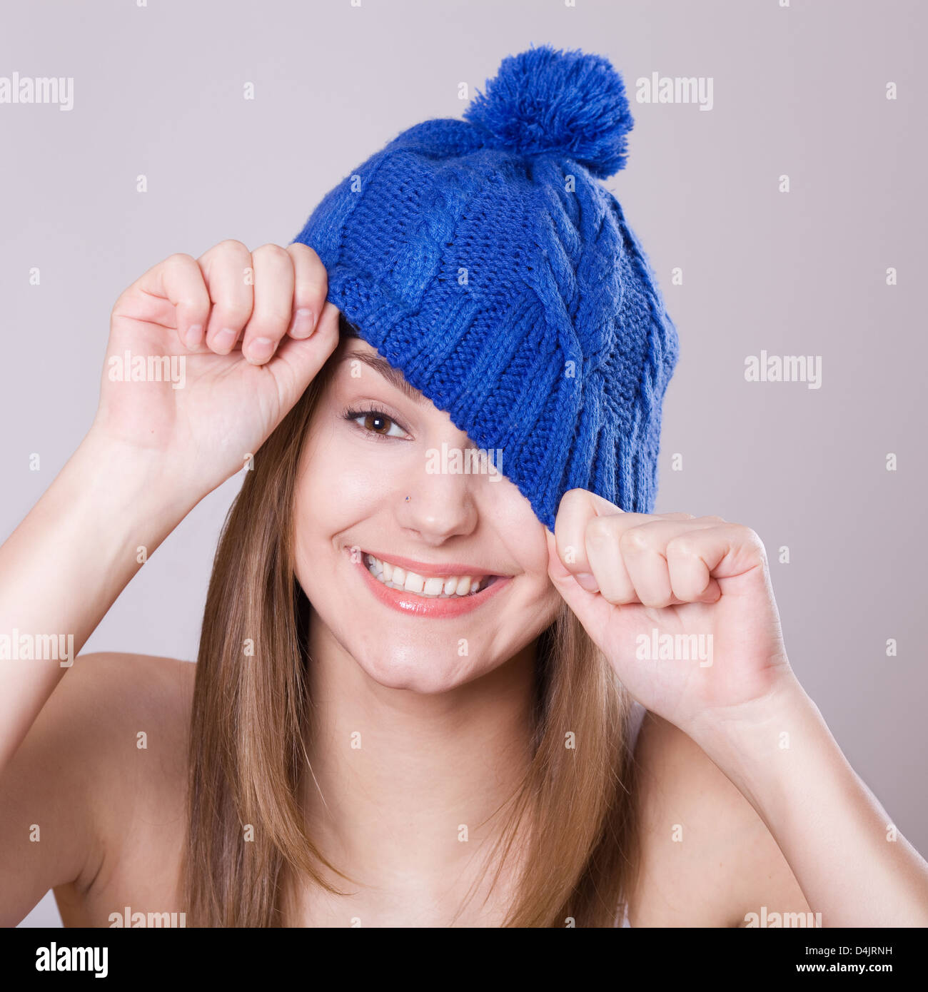 Woman in a blue hat Banque D'Images
