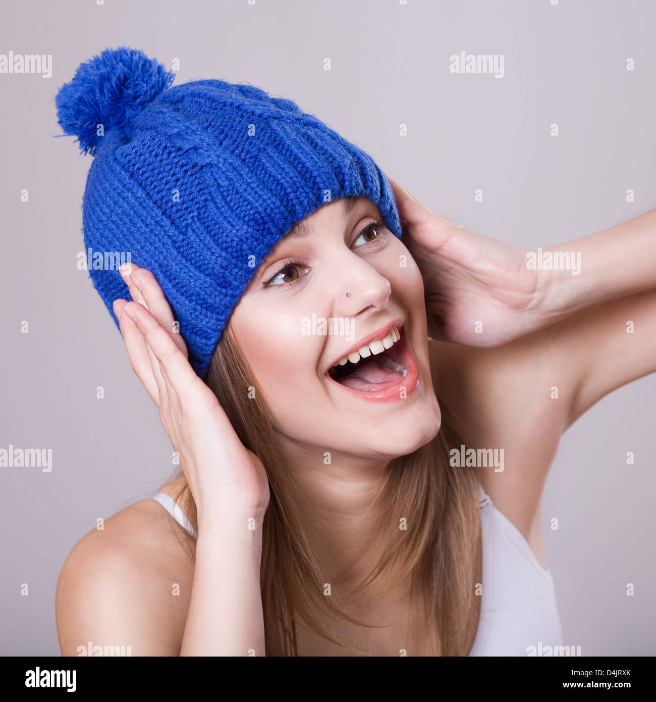 Woman in a blue hat Banque D'Images