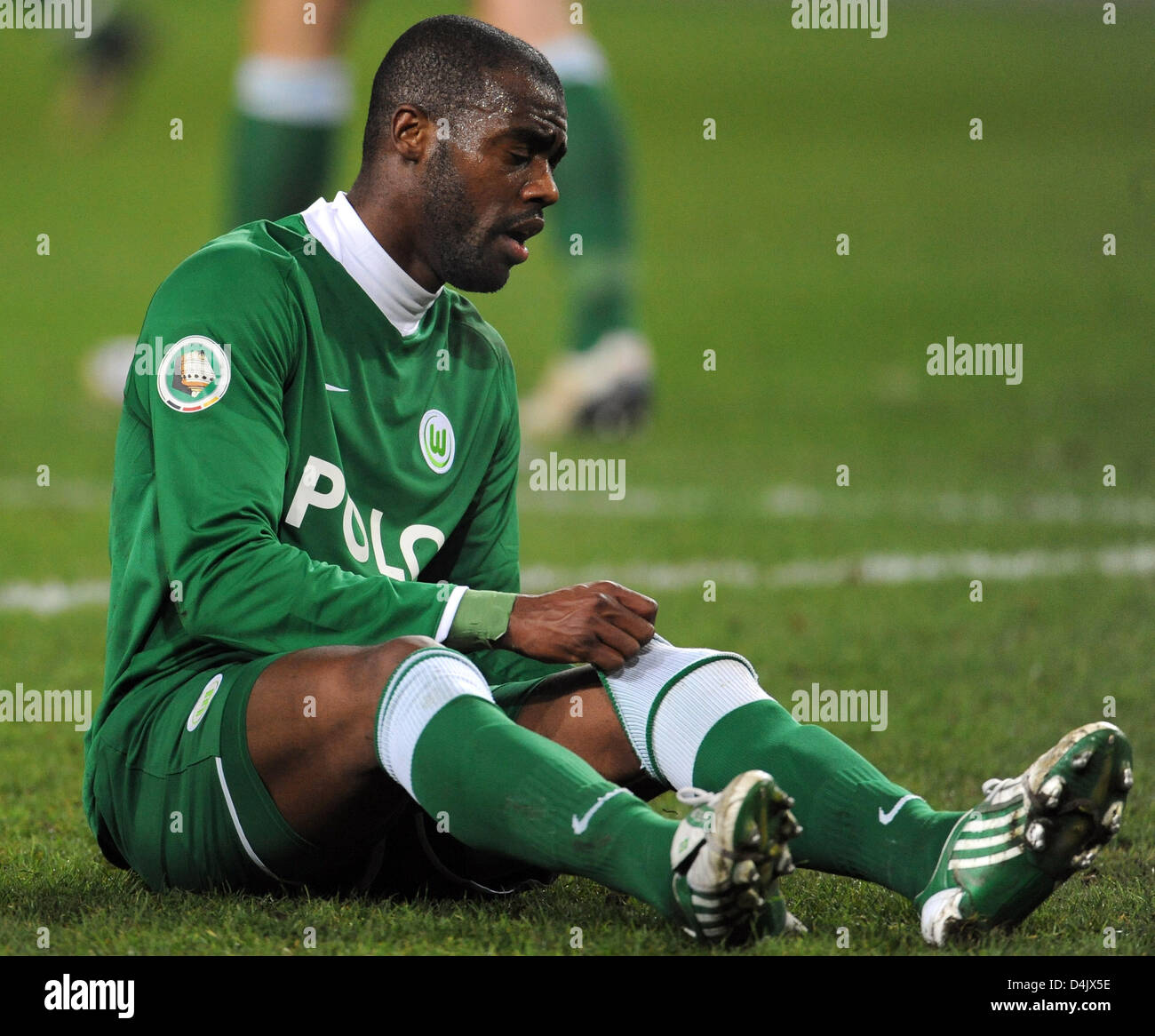 Grafite de VfL Wolfsburg est photographié pendant les quarts de finale de la coupe de Russie de football allemand, DFB, contre le Werder Brême chez Volkswagen Arena de Wolfsburg, Gemrany, 04 mars 2009. Wolfsburg a été battu par Brême 2-5. Photo : Peter Steffen Banque D'Images