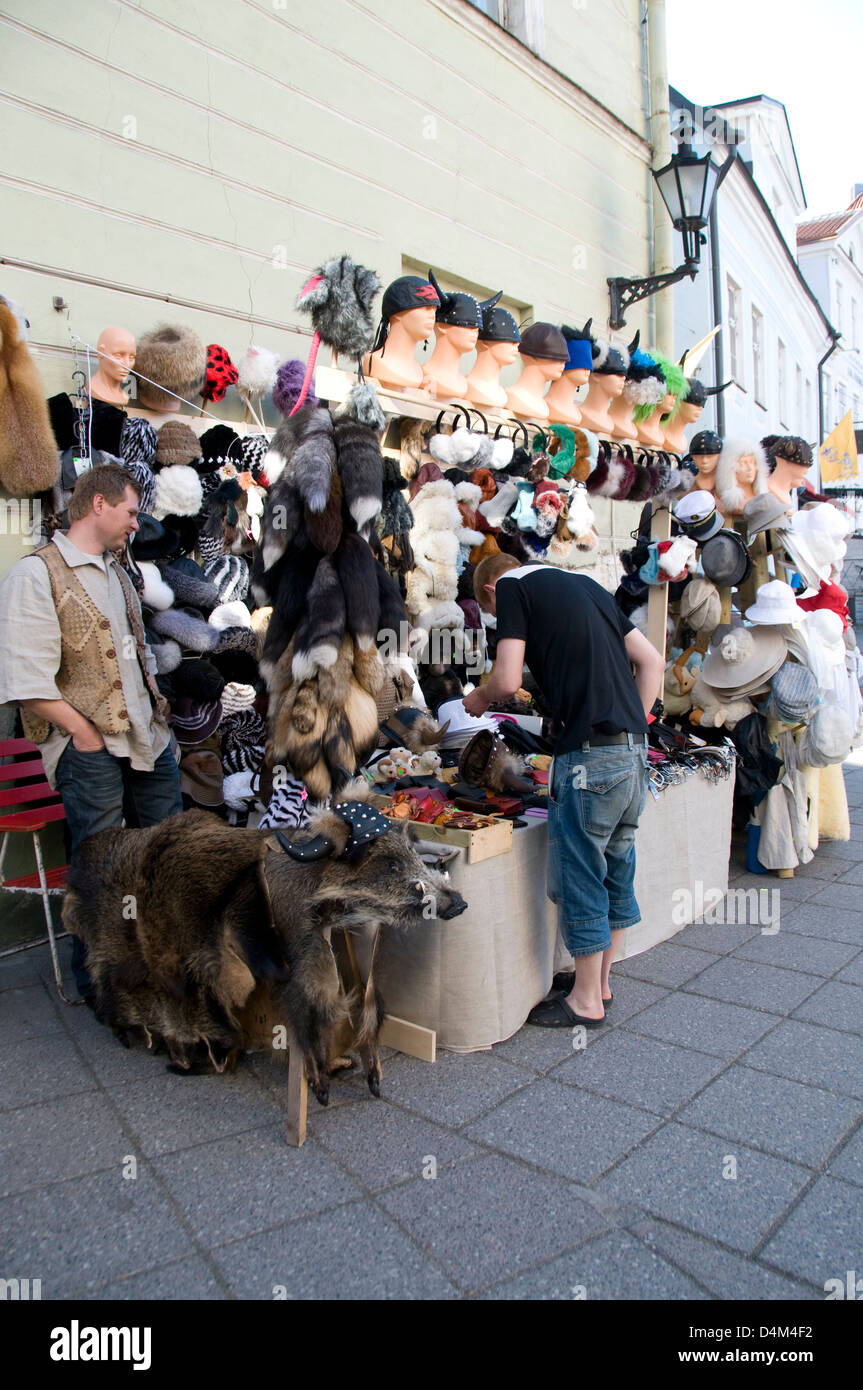 Chapeau estonien Banque de photographies et d'images à haute résolution -  Alamy