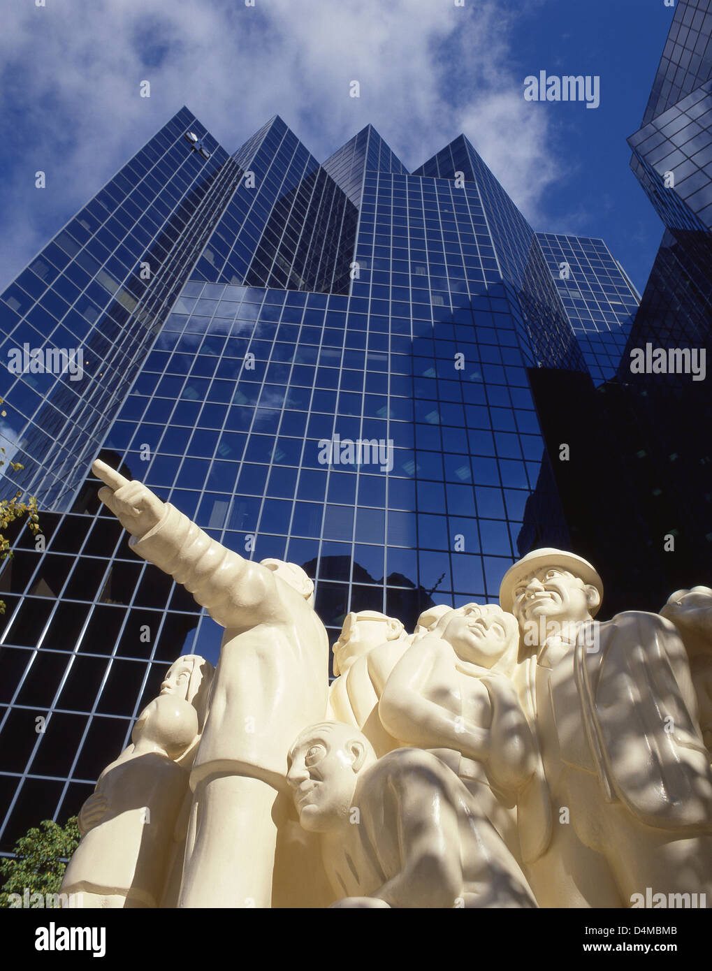 Banque Nationale de Paris "la sculpture la foule illuminée', dans le centre-ville de Montréal (Ville de Montréal), Québec, Canada Banque D'Images