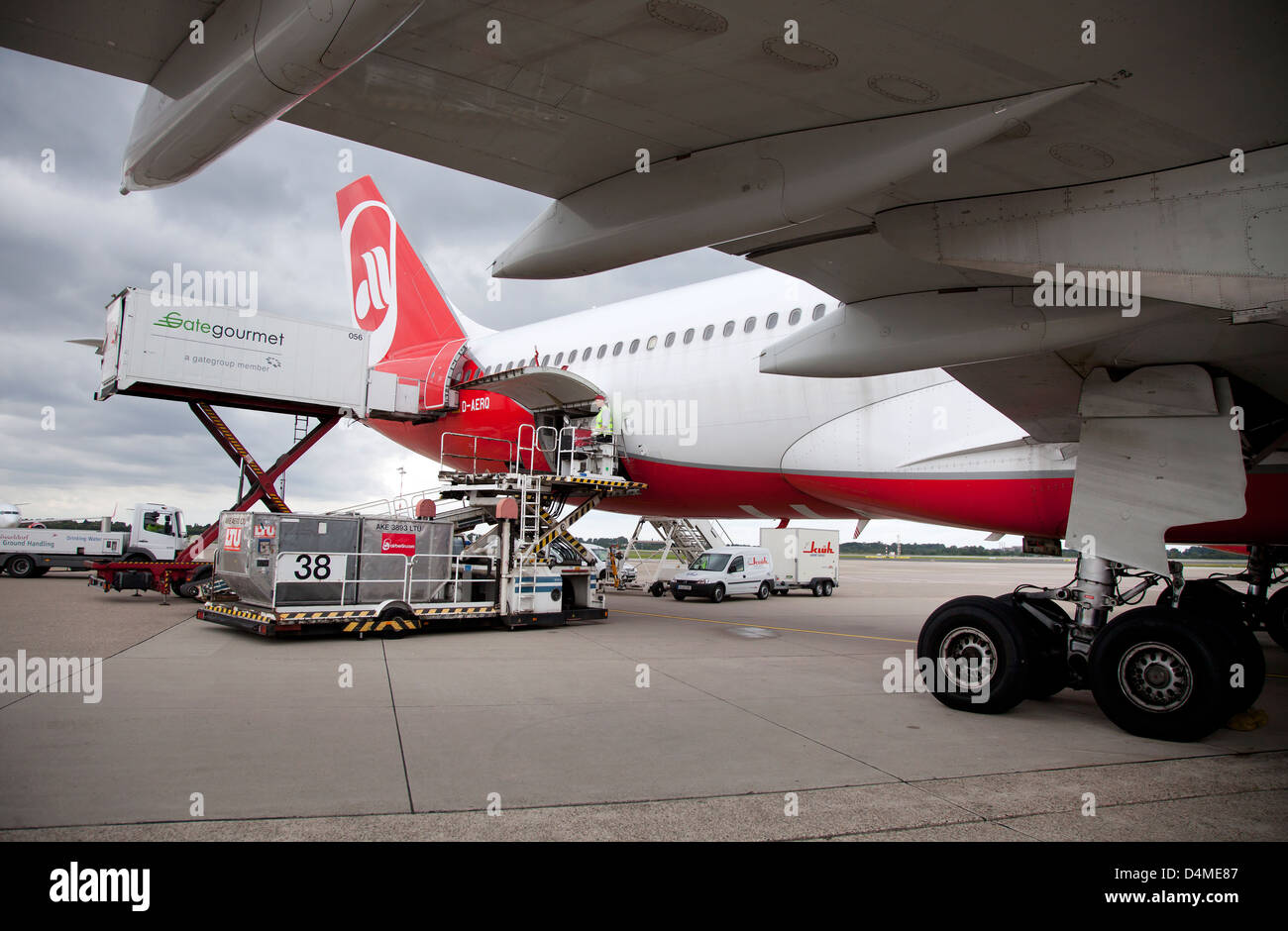 Duesseldorf, Allemagne, un avion à la porte d'airberlin Banque D'Images