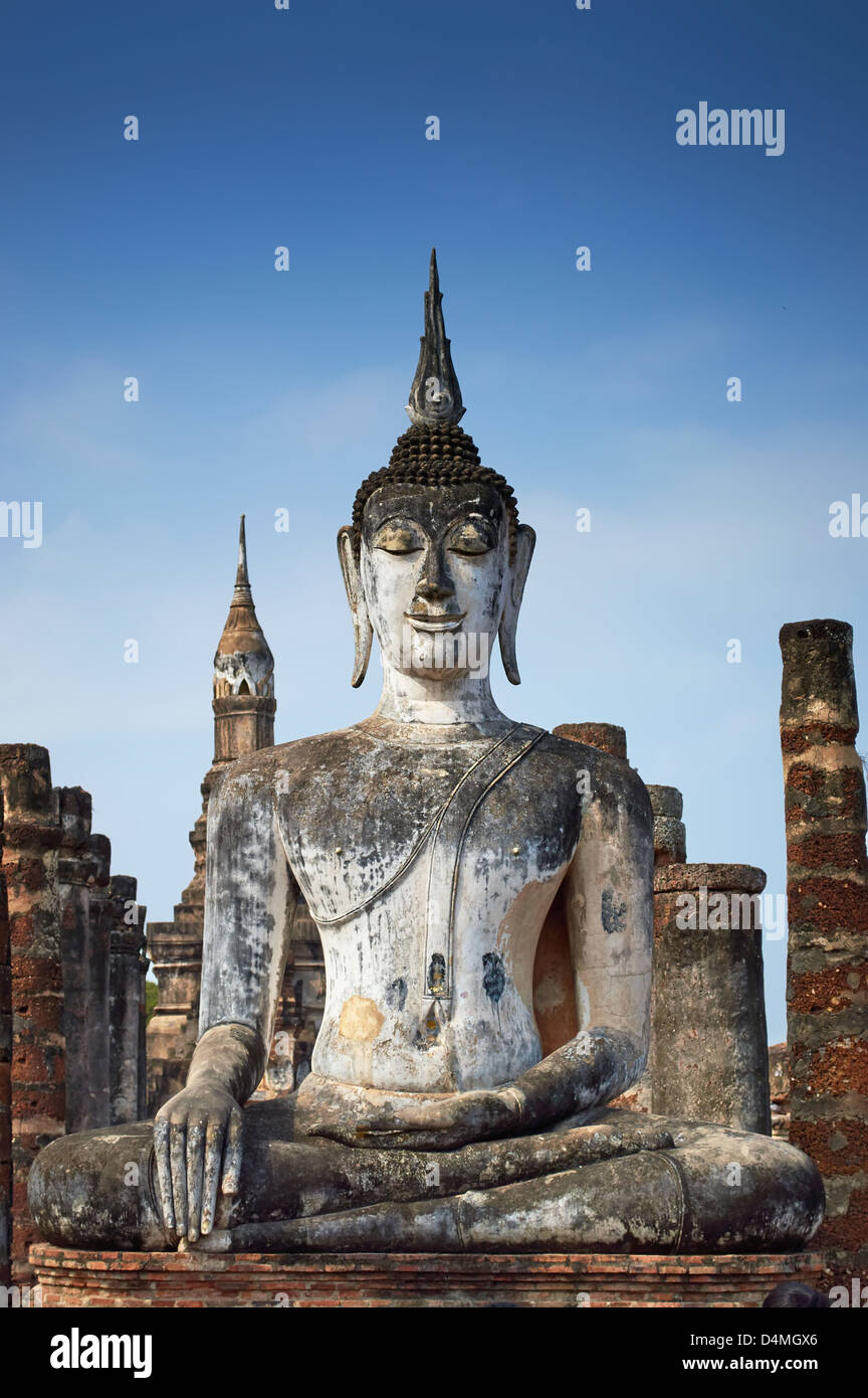 Wat Mahathat dans le parc historique de Sukhothai (Thaïlande) Banque D'Images