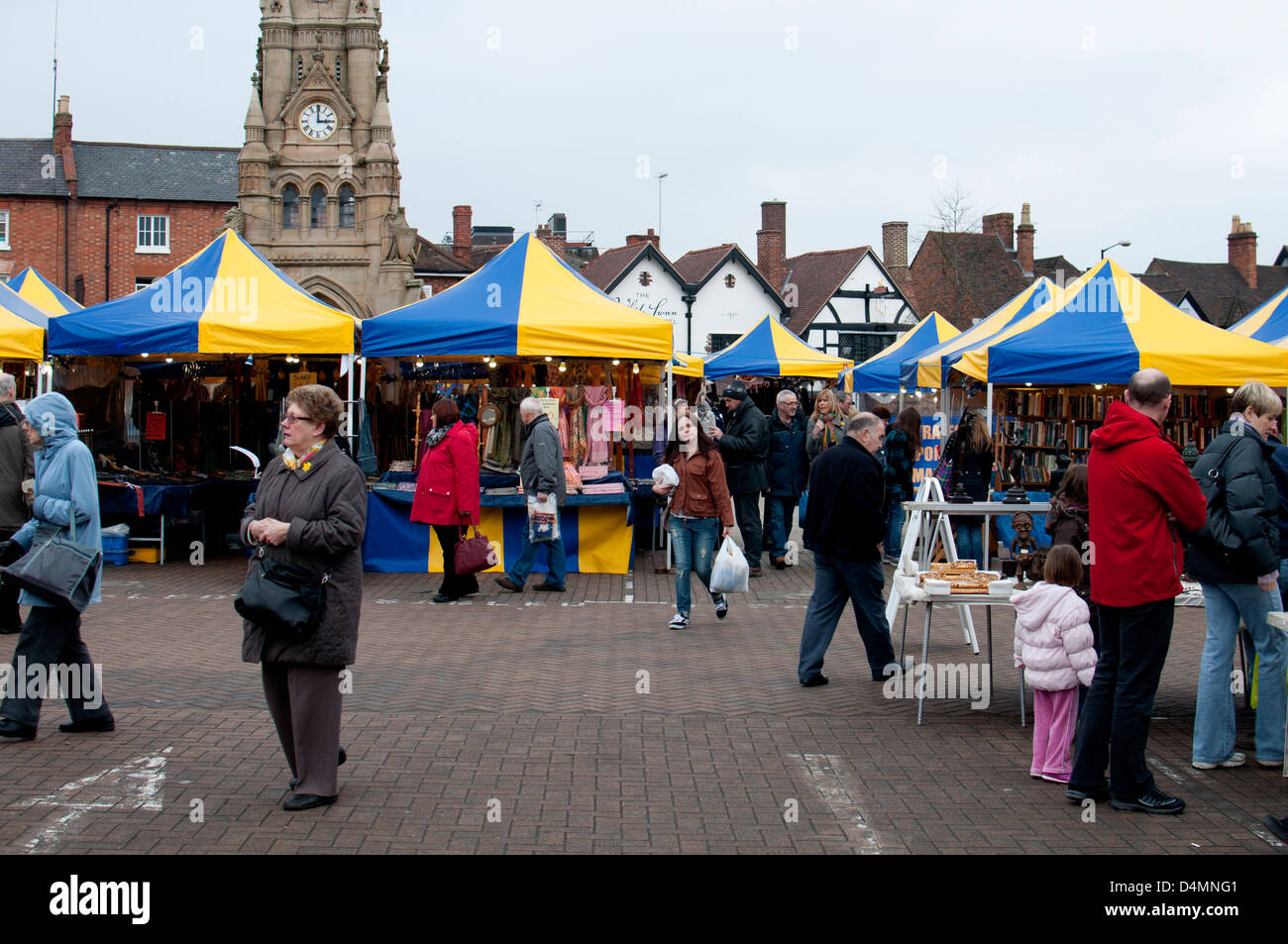 Marché le samedi à Stratford-upon-Avon, Royaume-Uni Banque D'Images