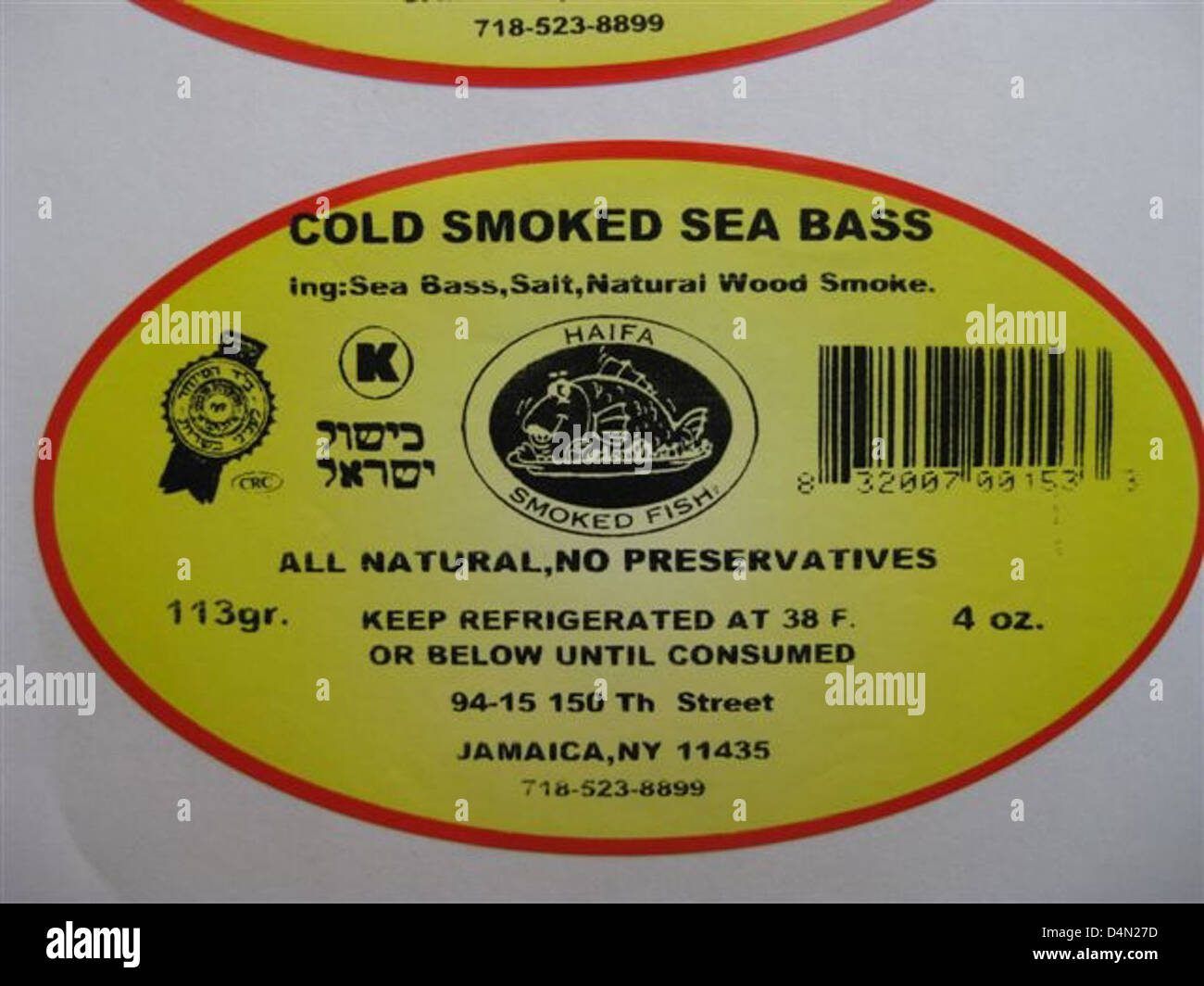 Haïfa Smoked Fish et d&M Smoked Fish Inc. rappellent leurs produits de poisson fumé en raison des risques de contamination potentiels. Les clients concernés sont priés de retourner ou de jeter les articles rappelés. Banque D'Images