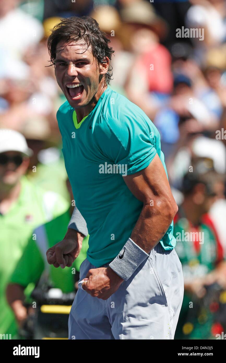 16 mars 2013 : Rafael Nadal d'Espagne réagit après avoir battu Tomas Berdych de République tchèque au cours de la BNP Paribas Open à Indian Wells Tennis Garden à Indian Wells, Californie Banque D'Images