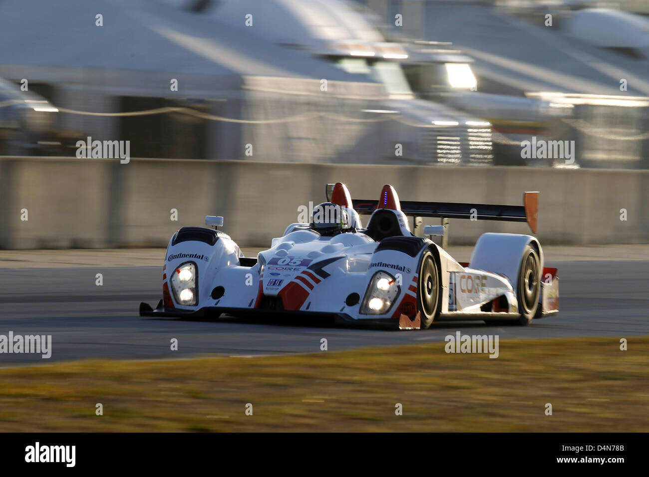 16 mars 2013 - Sebring, Floride, États-Unis - l'AUMÔNE Journée 1 12 Heures de Sebring Sebring,,FL, du 13 au 16 mars 2013, Jonathan Bennett, Colin BRAUN, Mark Wilkins, CORE Autosport ORECA FLM09 (crédit Image : © Ron Bijlsma/ZUMAPRESS.com) Banque D'Images