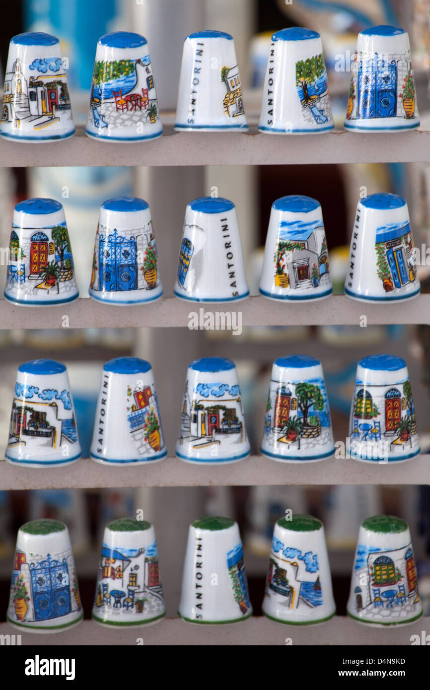 Petits souvenirs d'argile de Santorin, Grèce Banque D'Images