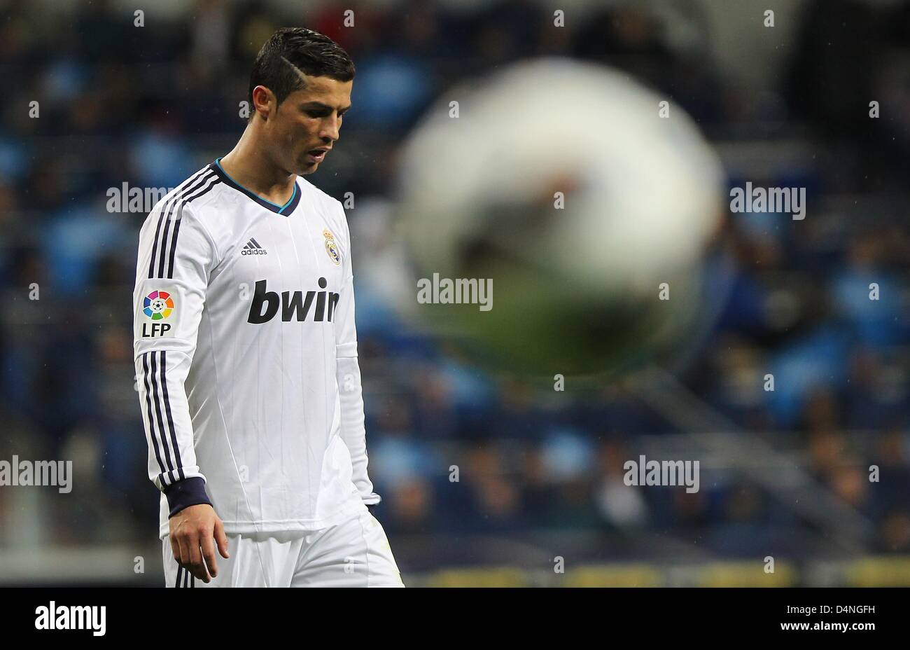 Le Real Madrid Cristiano Ronaldo réagit au cours de la Primera Division espagnole match de football entre le Real Madrid et le RCD Majorque à Santiago Bernabeu à Madrid, Espagne, 16 mars 2013. Madrid a gagné 5:2. Photo : Fabian Stratenschulte/dpa Banque D'Images