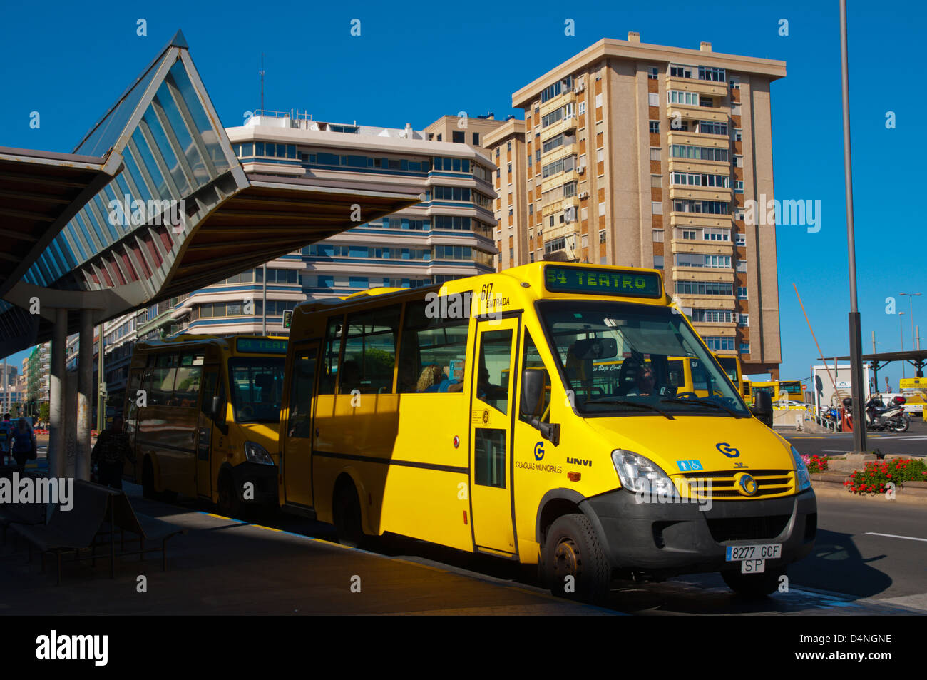 Arrêt de bus au théâtre quartier Triana de Las Palmas de Gran Canaria Gran Canaria island ville des îles Canaries Espagne Europe Banque D'Images