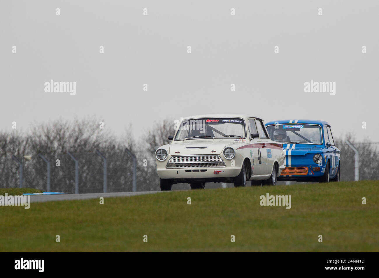 17.03.2013 Donington Park Derby en Angleterre. Sports Car Club historique 80e anniversaire de la réunion. Historique ByBx Touring Car Championship. # 41 Neil Brown - Lotus Cortina Banque D'Images