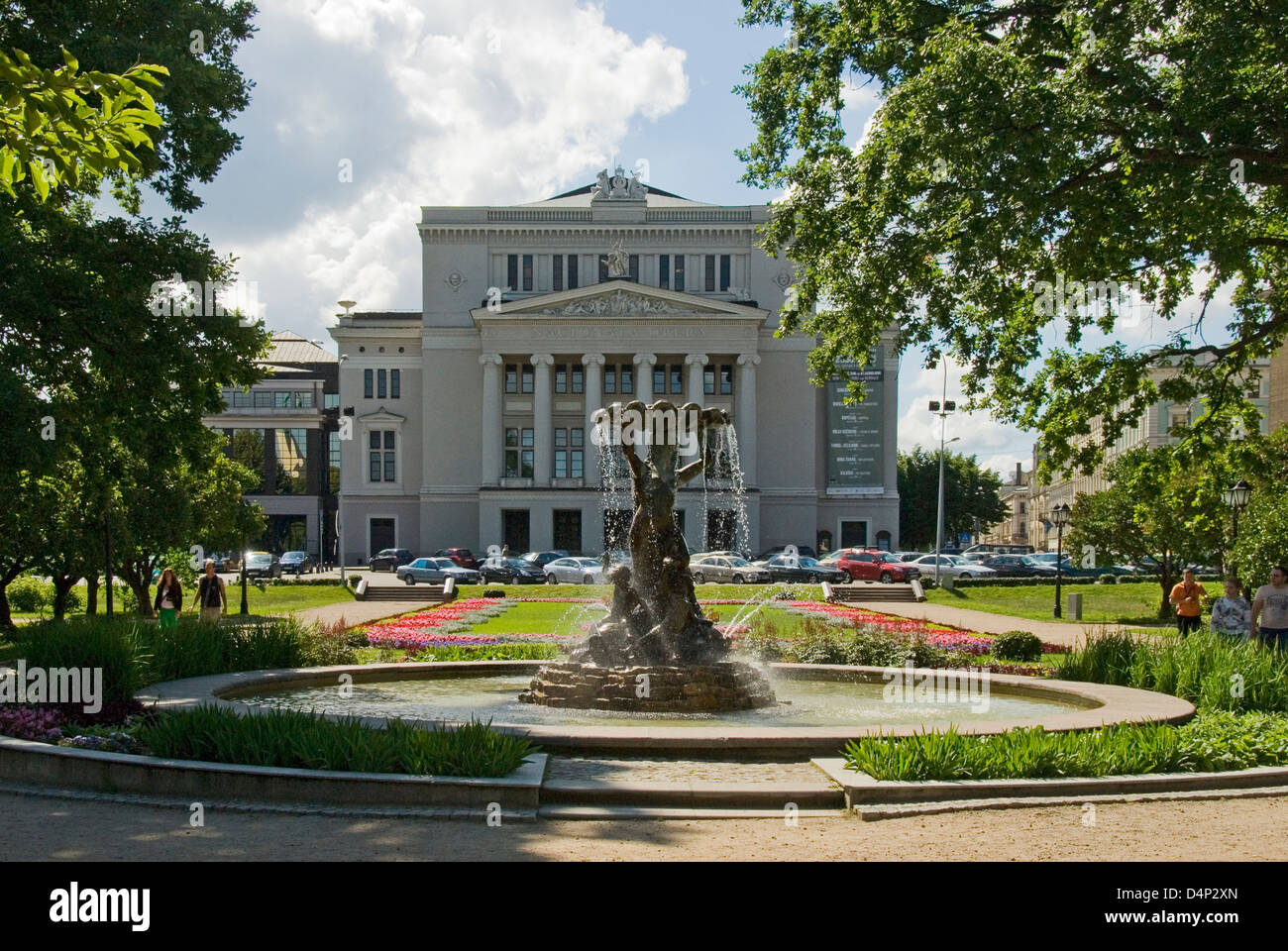 Opéra National et nymphe de fontaine, Riga, Lettonie Banque D'Images