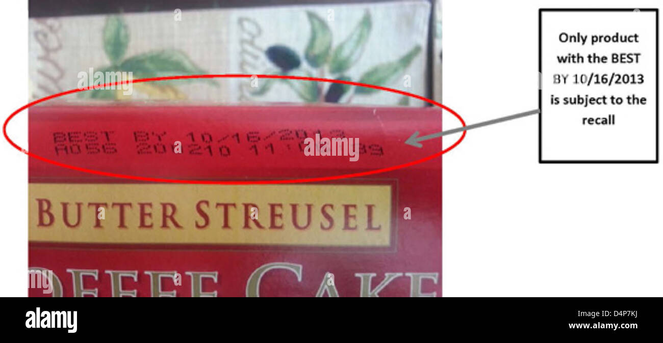 Un rappel a été émis pour le gâteau au café streusel au beurre en raison de problèmes d'allergènes. Le produit contient des allergènes non déclarés et ne doit pas être consommé par les personnes allergiques. Banque D'Images