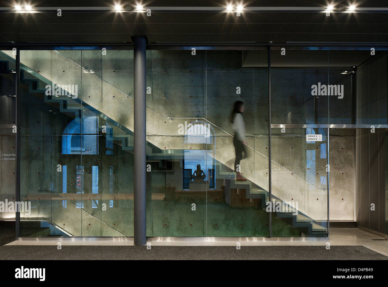 Centre PHI, Montréal, Canada. Architecte : Atelier in situ, 2013. Hall d'escalier. Banque D'Images