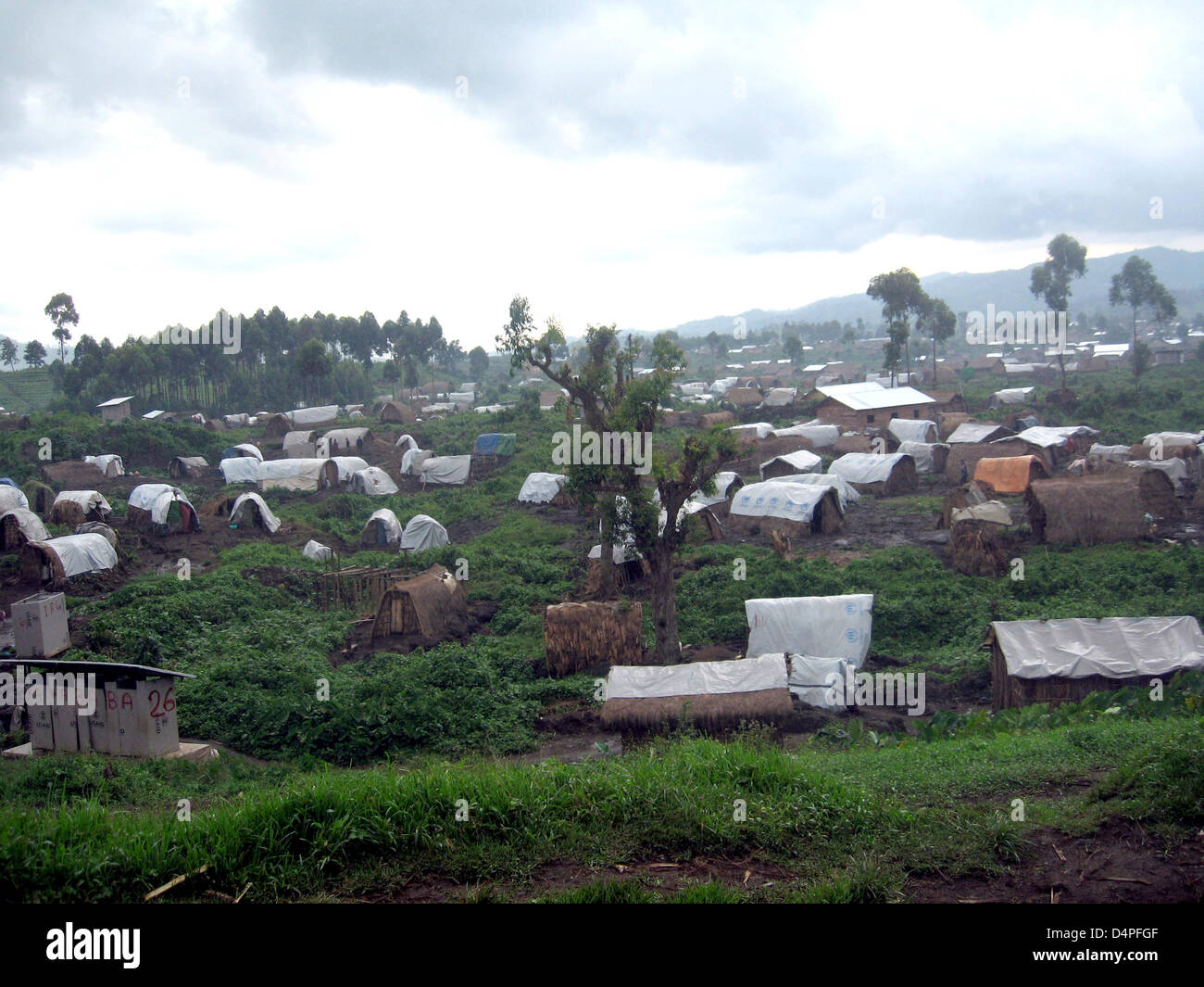 La photo montre le camp de réfugiés Kichanga près de Goma dans l'Est du Congo en juin 2009. Vol a été une constante de la vie de nombreuses personnes dans l'est de la République démocratique du Congo depuis 15 ans. À Goma, quelque 120.000 réfugiés vivent dans les cinq  ?officiels ? Les camps de réfugiés. Les Forces Démocratiques de Libération du Rwanda (FDLR) est une milice hutue qui fl Banque D'Images
