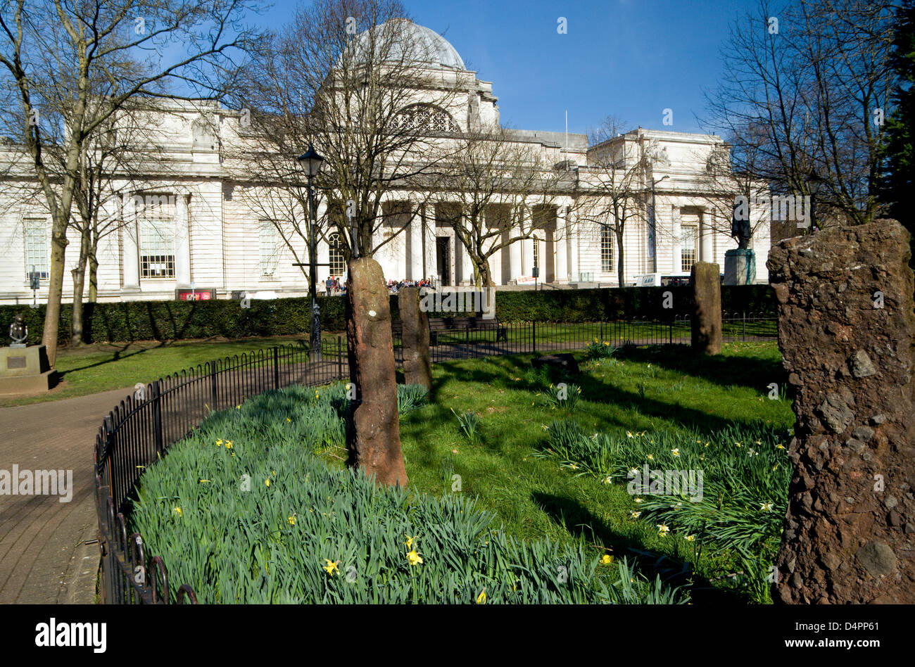 National Museum of Wales et Gorsedd Gardens, Cathays Park, Cardiff, Pays de Galles du Sud. Banque D'Images