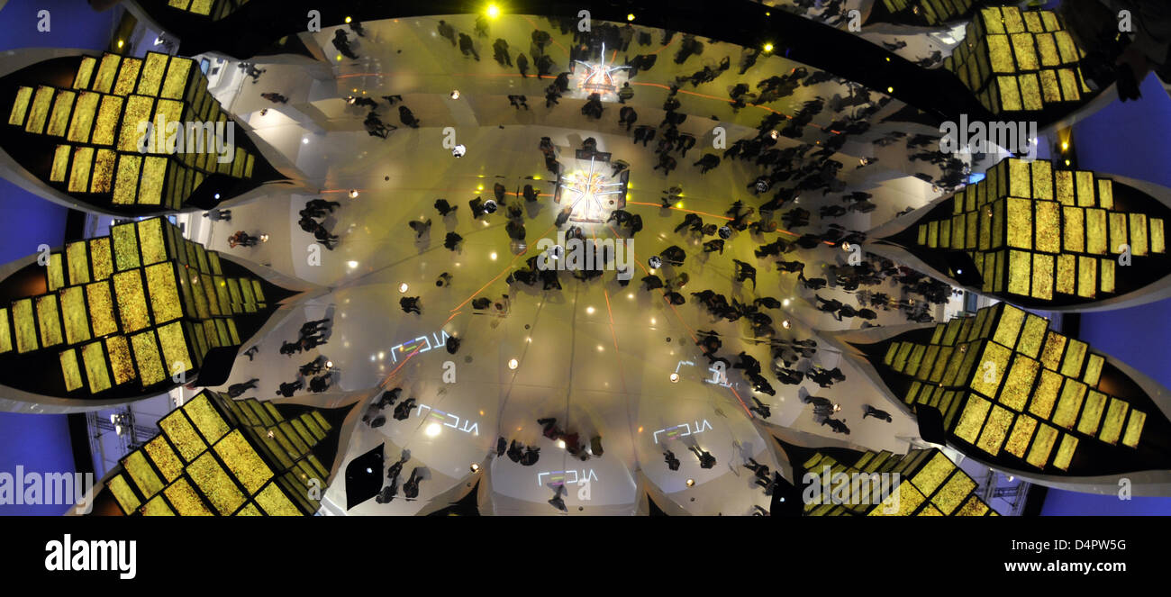 Une caractéristique vue prise à l'IFA 2009 à Berlin, Allemagne, 04 septembre 2009. Le 49e salon IFA, le plus grand salon de l'électronique grand public, a commencé aujourd'hui avec 1 164 exposants de 60 pays. Photo : RAINER JENSEN Banque D'Images