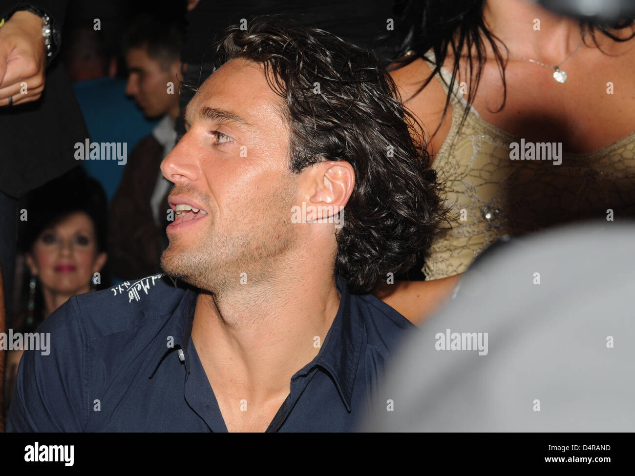 Joueur de soccer de Luca Toni Bundesliga club FC Bayern Munich assiste à la fête d'été du restaurant Hugos à Munich, Allemagne, 28 juillet 2009. Les clients et les célébrités ont célébré l'anniversaire de l ?hôte et le deuxième anniversaire du restaurant. Photo : Felix Hoerhager Banque D'Images