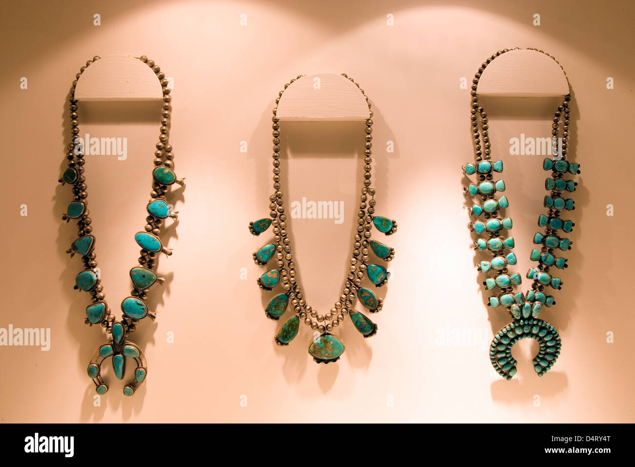 Taos : Millicent Rogers Museum / bijoux turquoise Banque D'Images
