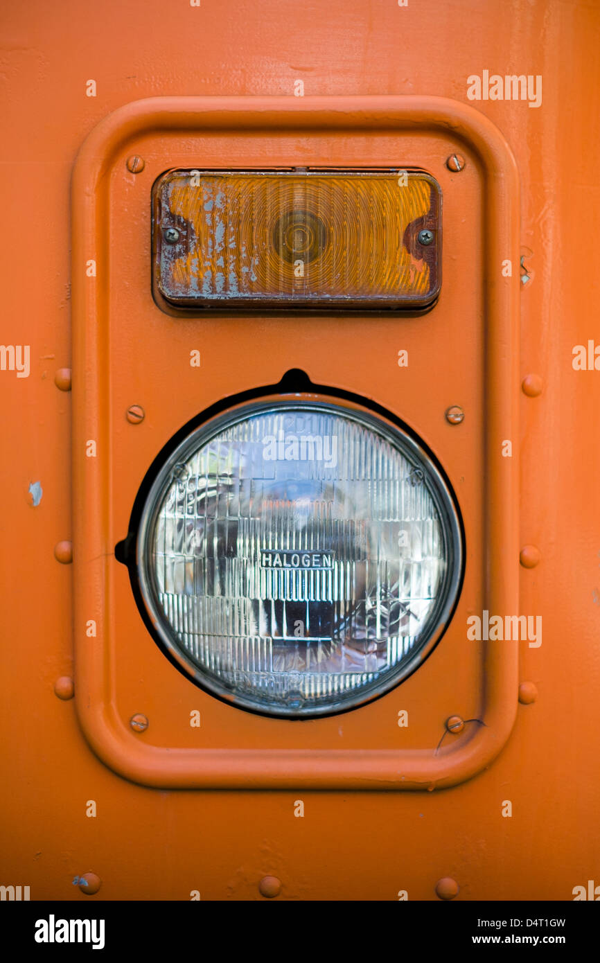 Vieux phare bus orange Banque D'Images