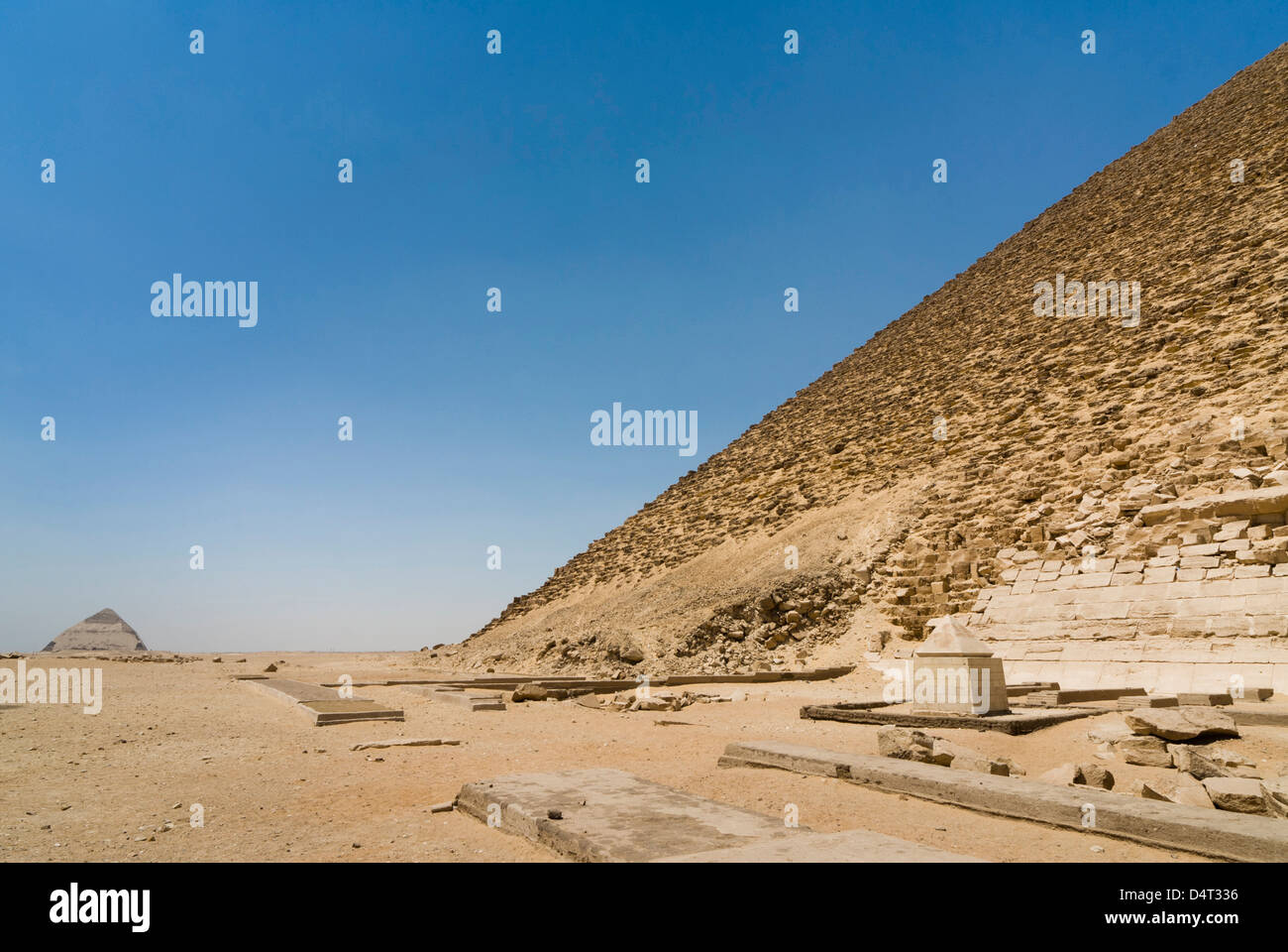 Pyramide dashur Banque de photographies et d’images à haute résolution ...