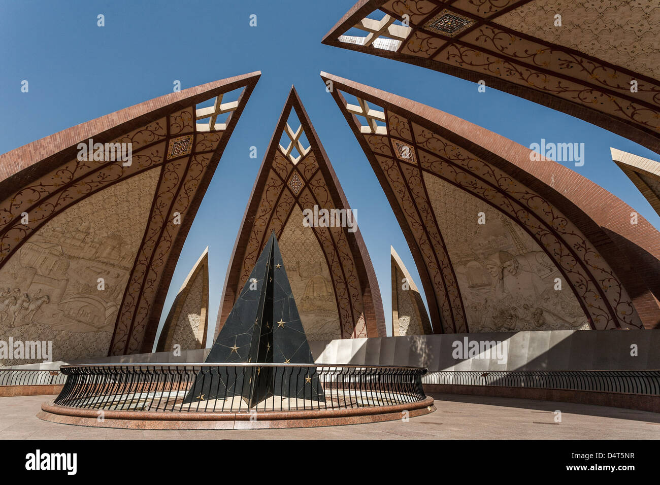 Le Monument du Pakistan à Islamabad, au Pakistan, est un monument national Banque D'Images