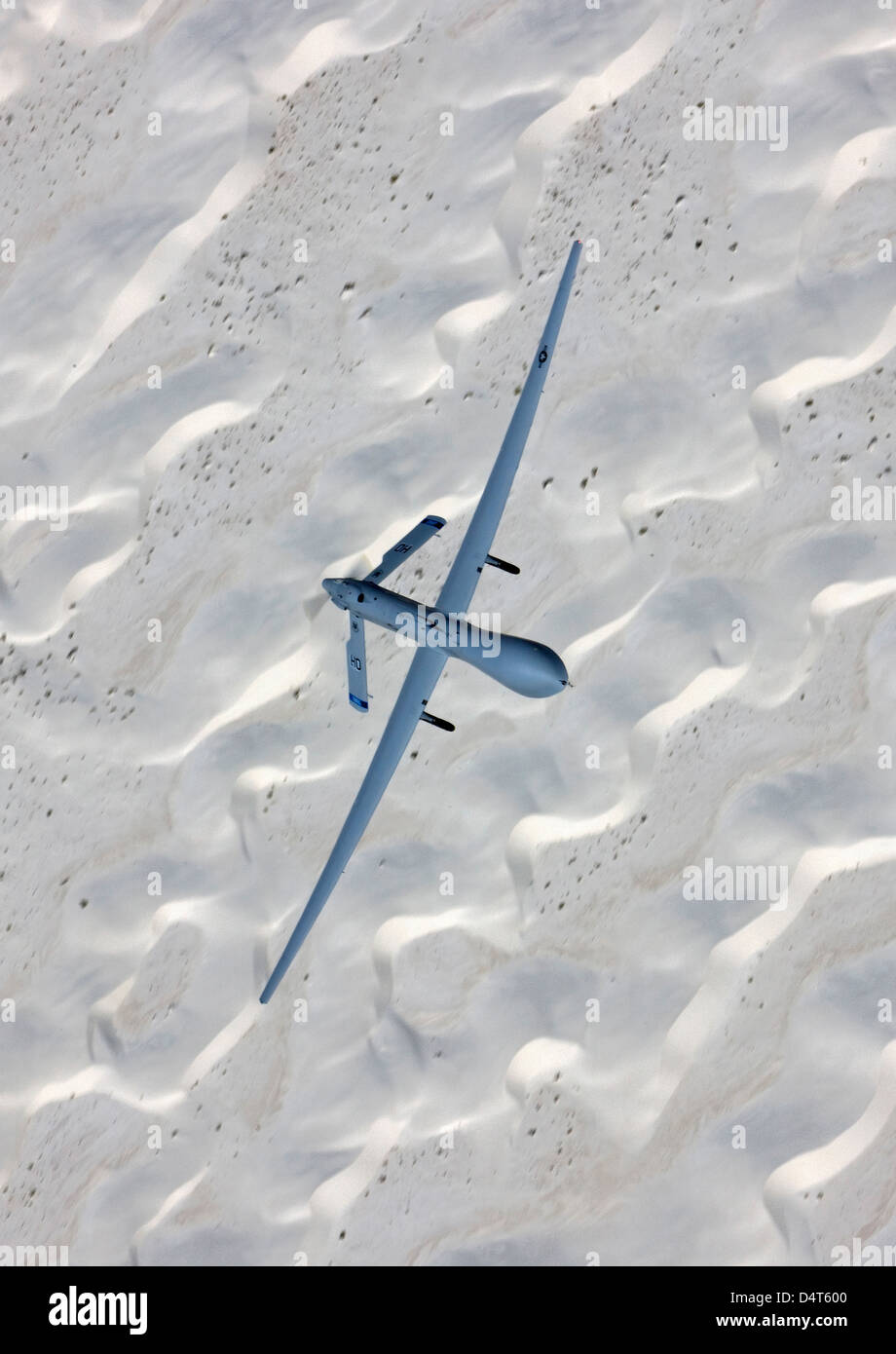 Un MQ-1 Predator, effectue une mission de formation sur le sable blanc National Monument dans le sud du Nouveau-Mexique. Banque D'Images