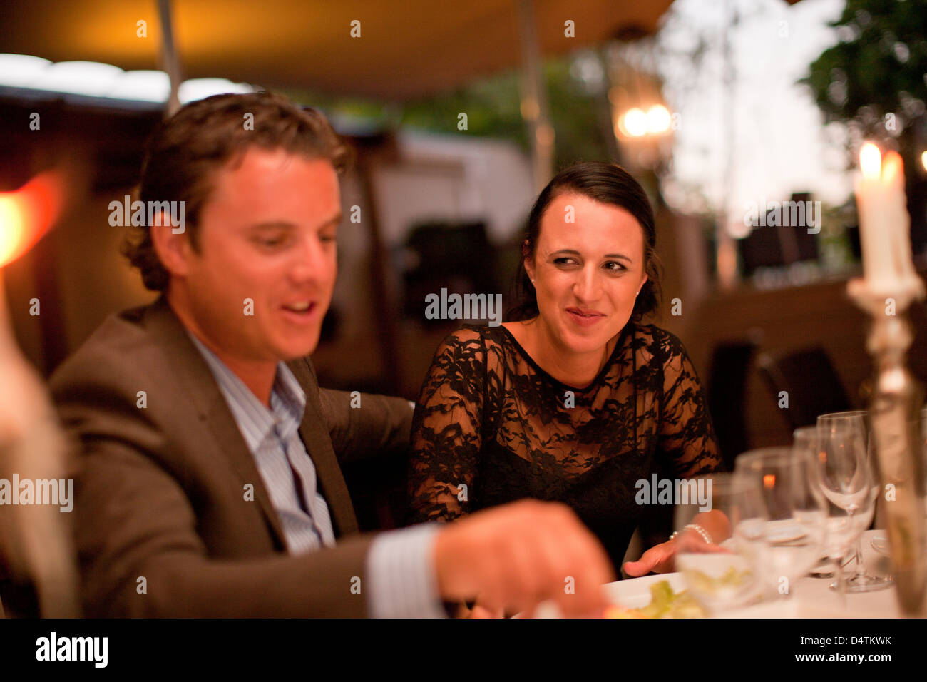 Couple having dinner in restaurant Banque D'Images