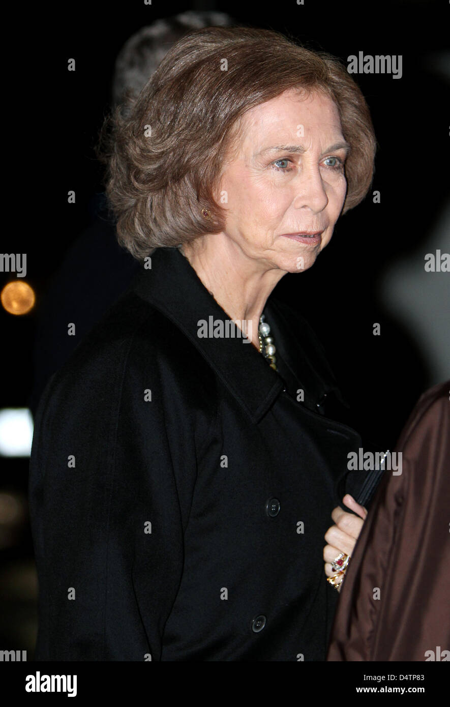 La Reine Sofia d'Espagne assiste à ce concert pour célébrer le 20e anniversaire de la Convention des Nations Unies sur le droit de l'enfant Berwaldhallen à Stockholm, Suède, le 19 novembre 2009. Photo : Patrick van Katwijk Banque D'Images