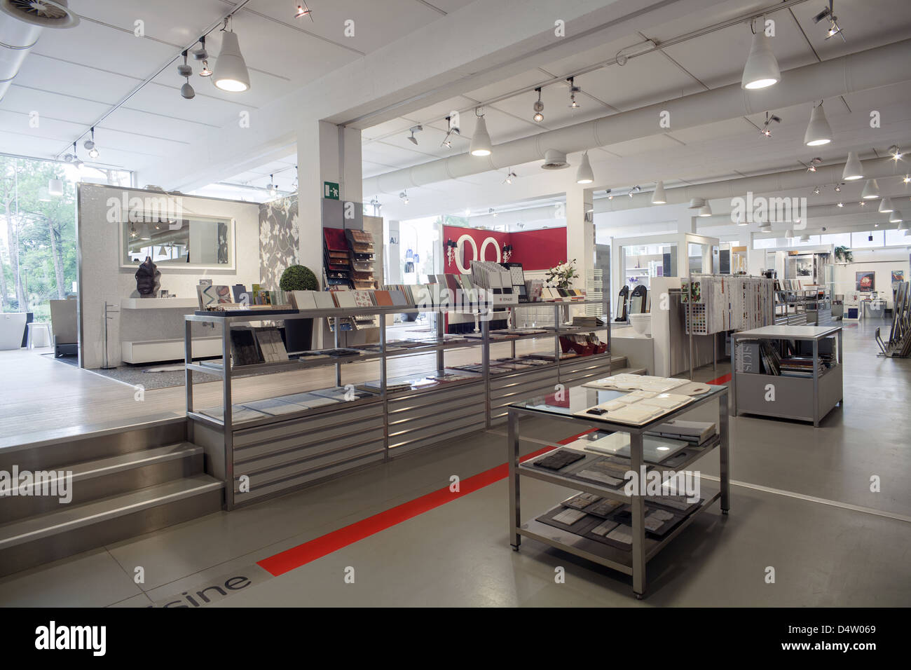 Accueil showroom mobilier le store en Italie Banque D'Images