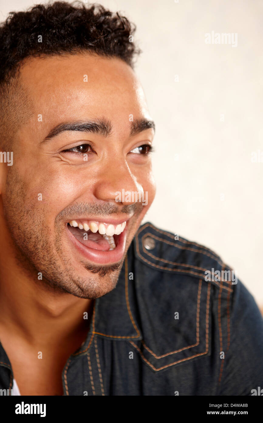 Close up of man's smiling face Banque D'Images