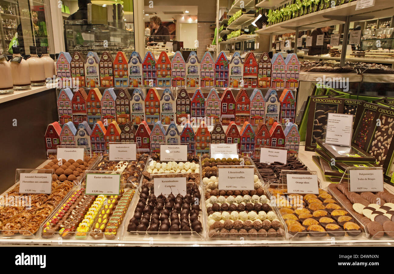 Chocolat belge vitrine, Brugge, Belgique Banque D'Images