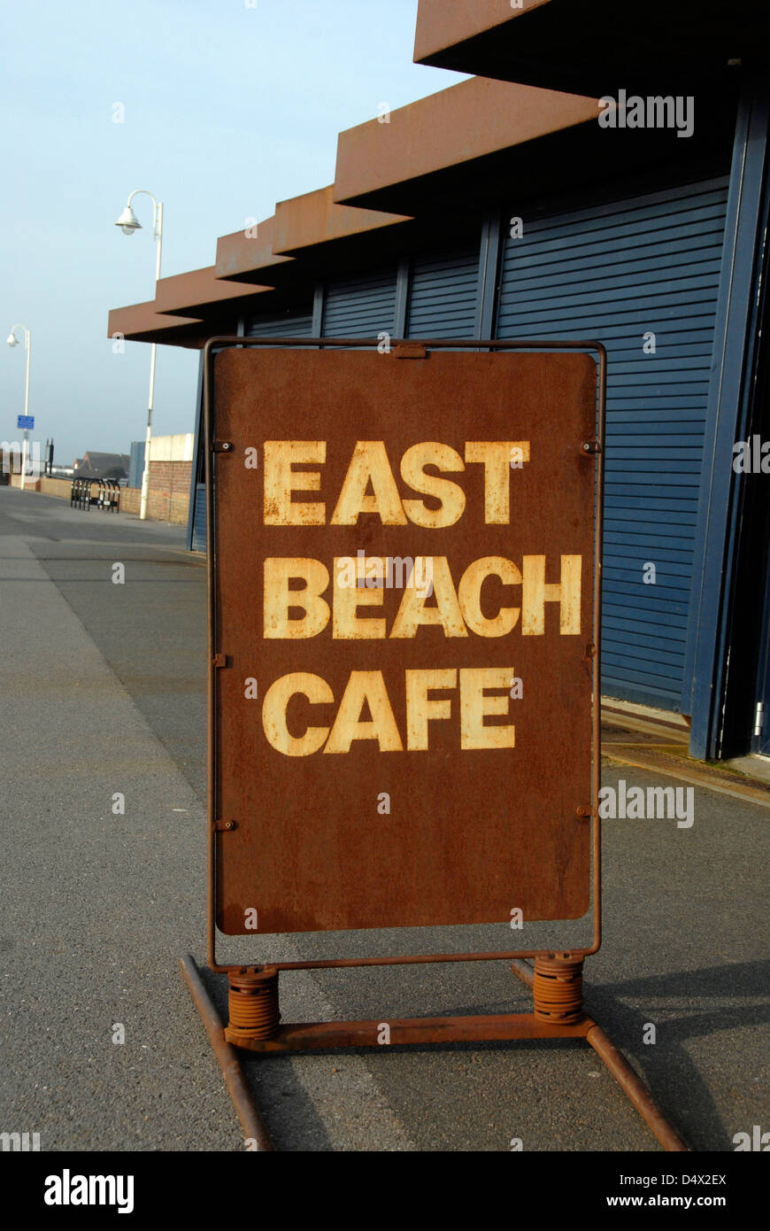 L'architecture primée d'East Beach café conçu par Heatherwick Studio sur front de Littlehampton Sussex UK Banque D'Images