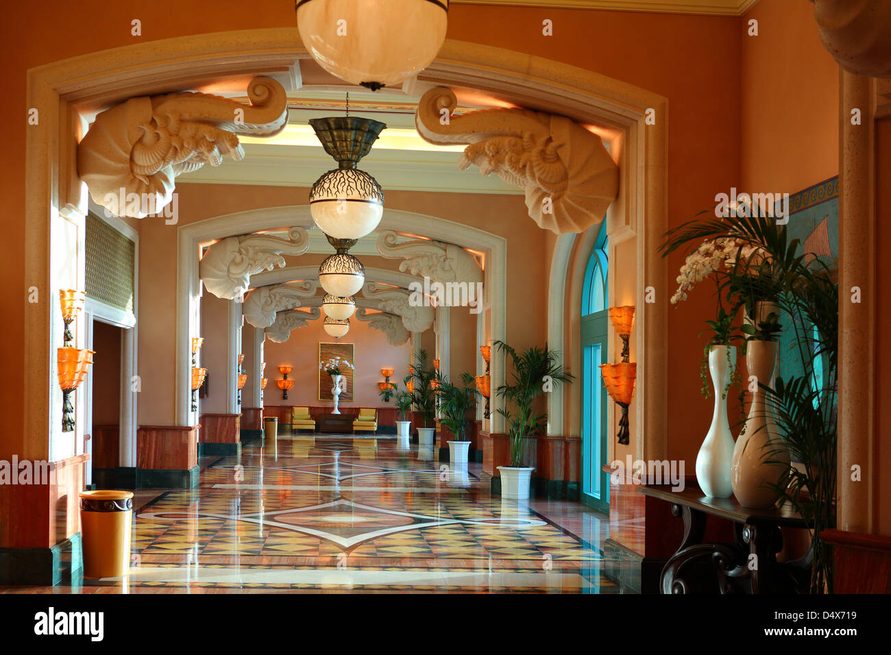 Intérieur de l'hôtel Atlantis à Dubaï, Émirats Arabes Unis Banque D'Images