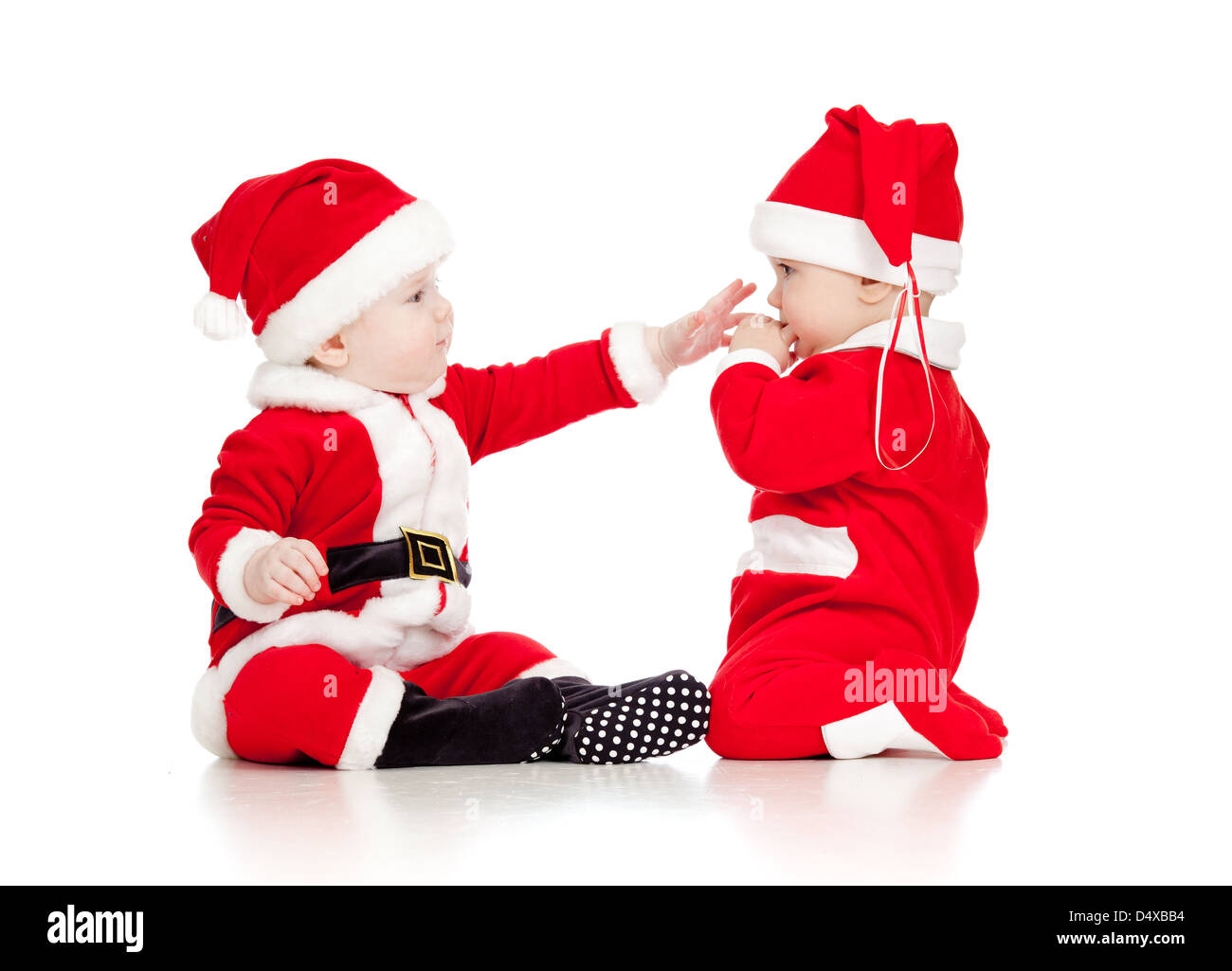 Deux Bebes Droles Au Pere Noel Vetements Jouent Ensemble Isole Sur Fond Blanc Photo Stock Alamy Deux Bebes Droles Au Pere Noel Vetements Jouent Ensemble Isole Sur Fond Blanc Photo Stock Alamy