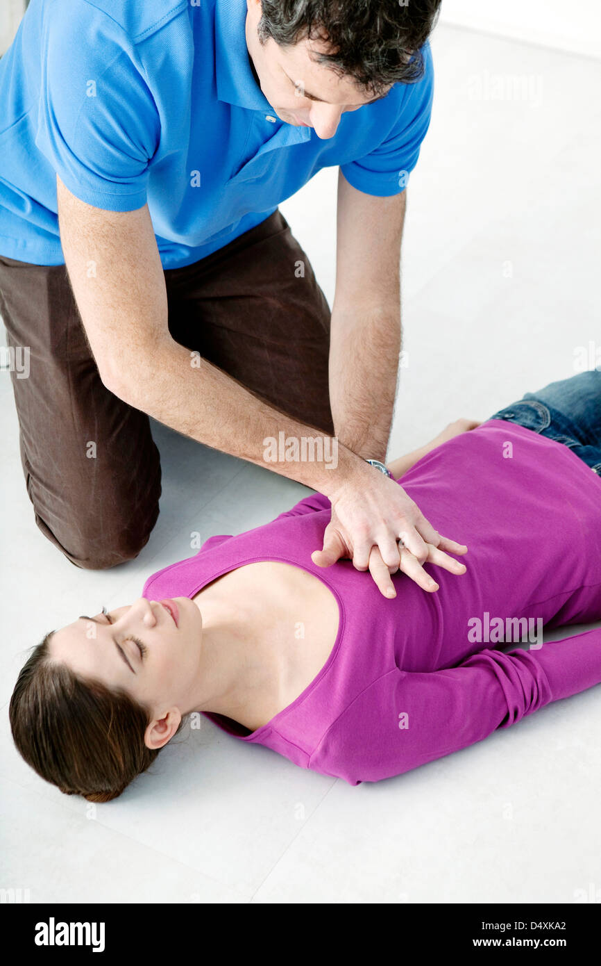 PREMIERS SOINS Banque D'Images