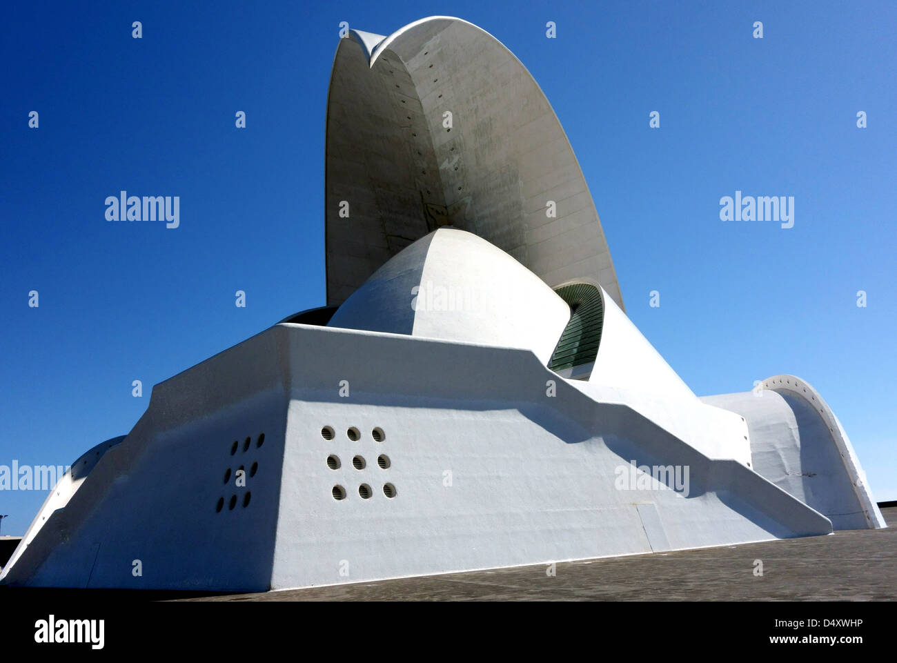 Auditorio concert hall à Santa Cruz de Tenerife, Canaries, conçu par l'architecte espagnol Santiago Calatrava Banque D'Images
