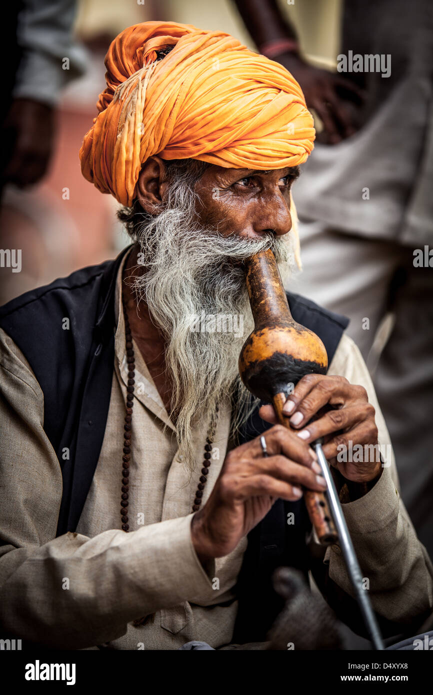 Photo street charmeur de serpent. L'Inde. Banque D'Images